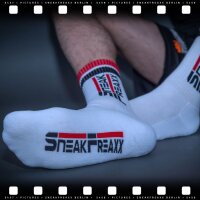 SNEAKFREAXX SF EDITION Socken Weiß-Rot-Schwarz