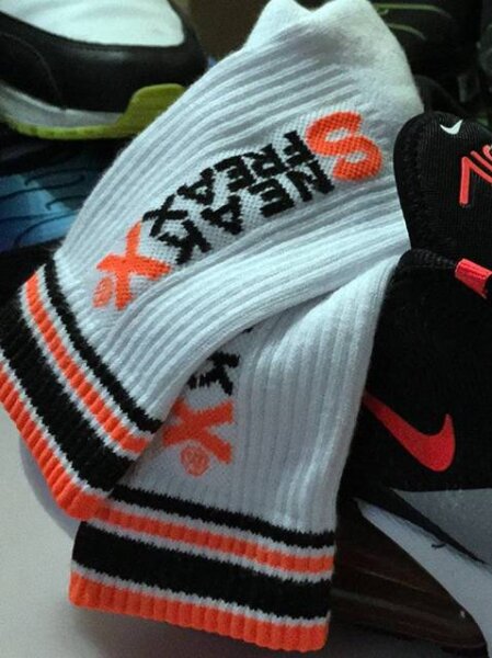 SNEAKFREAXX Neon Orange Socks White One Size